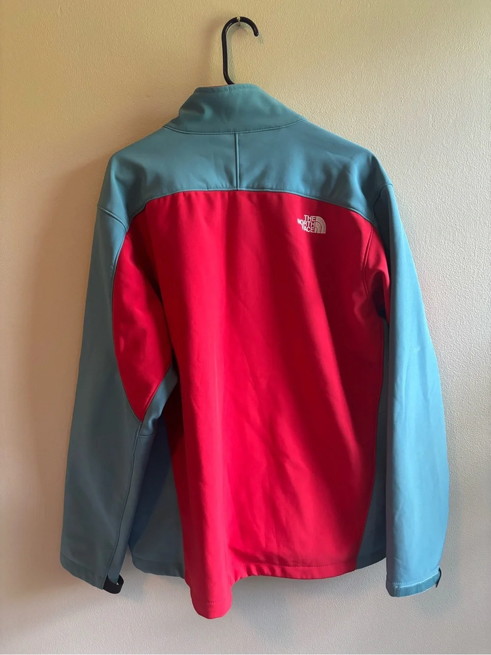 The North Face Men's Red and Light Blue Performance Softshell Jacket